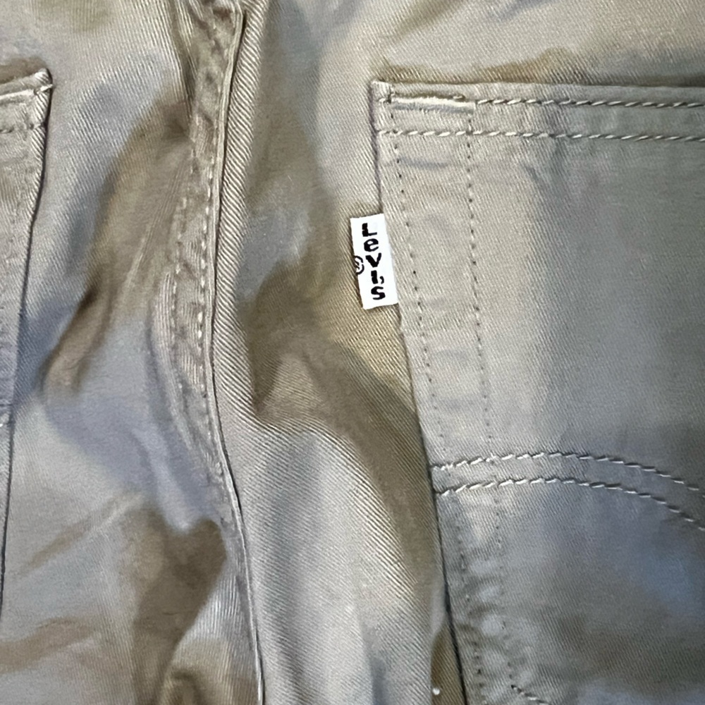 LEVI’S Men’s Khaki Jeans - Excellent Condition - Picture 6 of 7